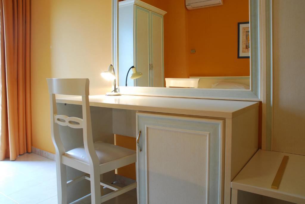 Hotel Michelangelo Teramo Ruang foto