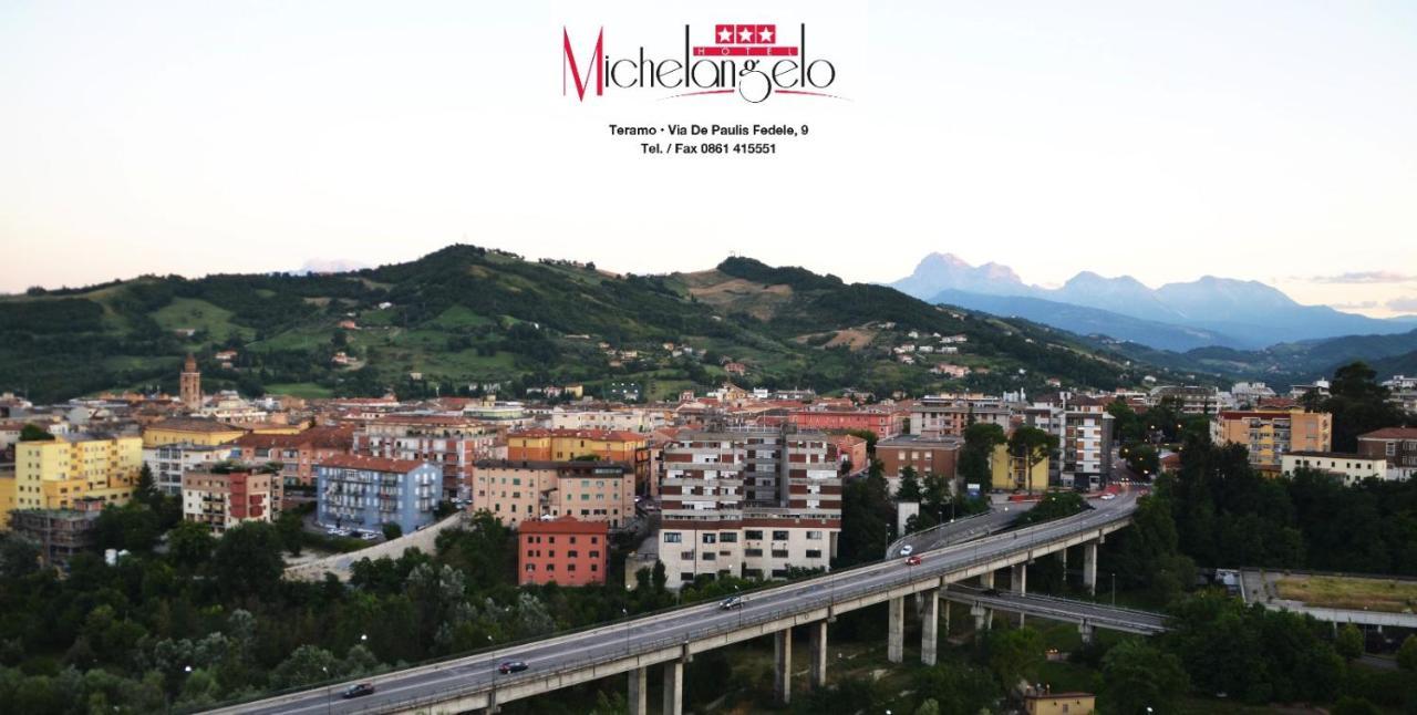 Hotel Michelangelo Teramo Bagian luar foto