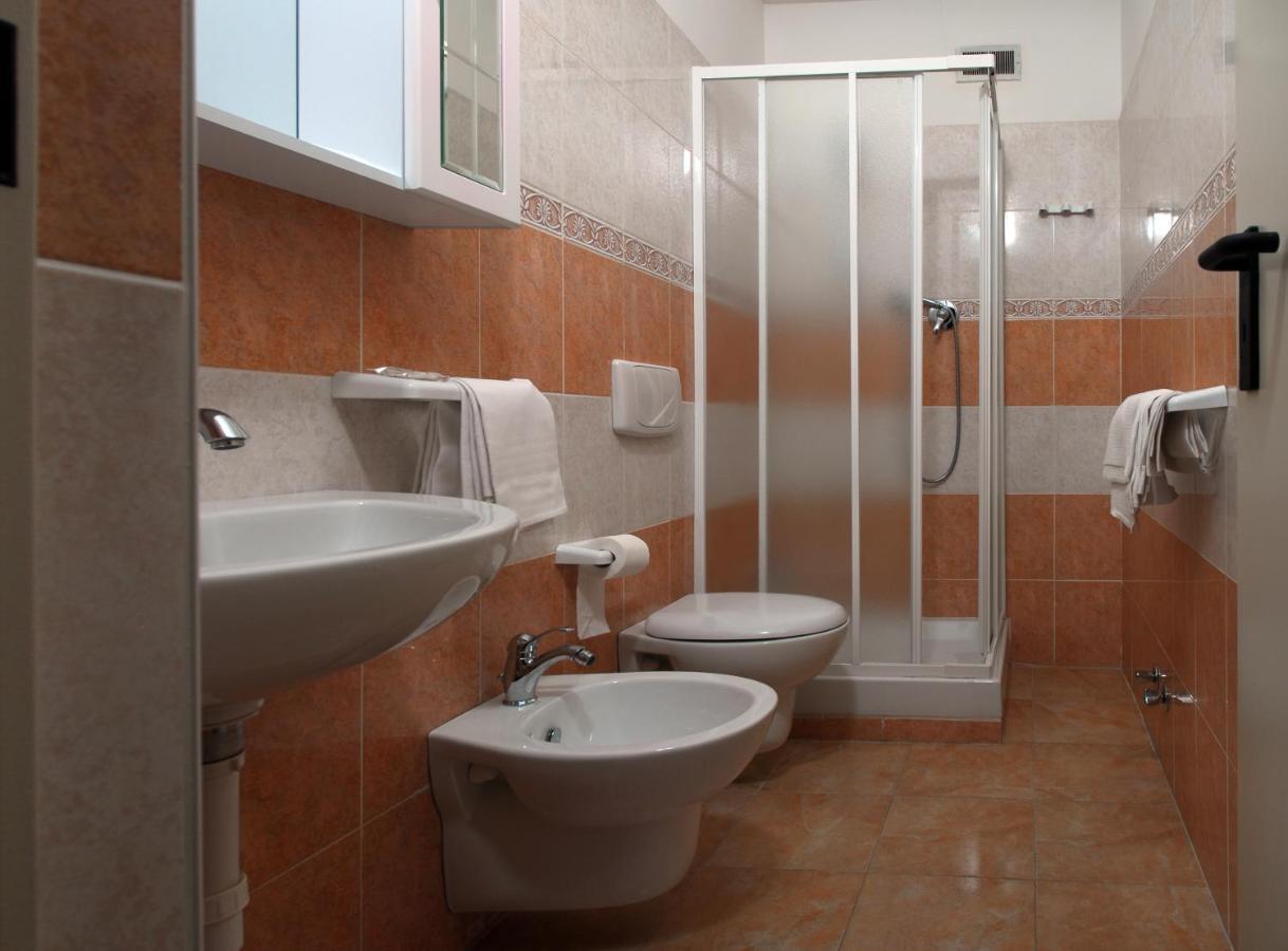 Hotel Michelangelo Teramo Ruang foto